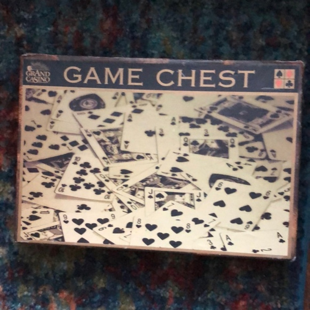 Grand Casino Game Chest - Cards Dice Games Book Sealed. Preowned great condition